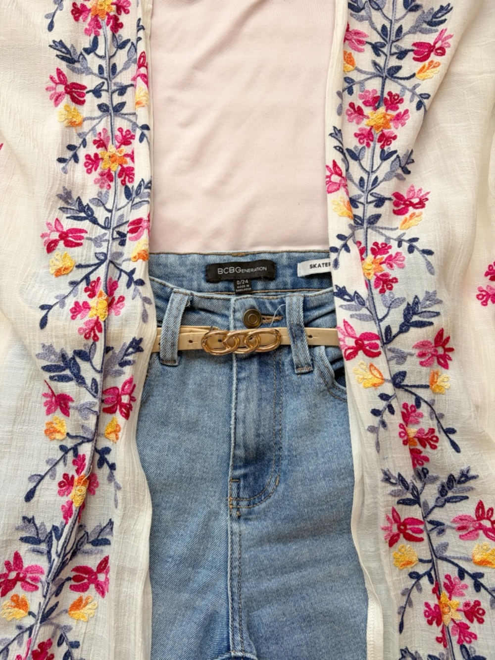 Boho Embroidered Kimono Cardigan Outfit Bundle | Floral Layered Spring Look - Picture 3 of 4